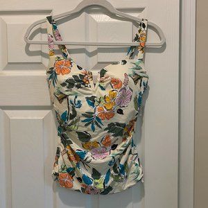 NWT Soma swimsuit top, Size Small